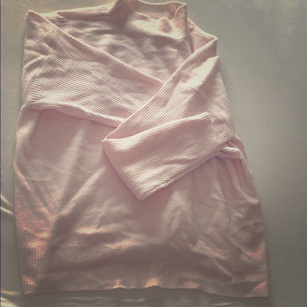 Baby-pink turtleneck sweater, size L (12-14)